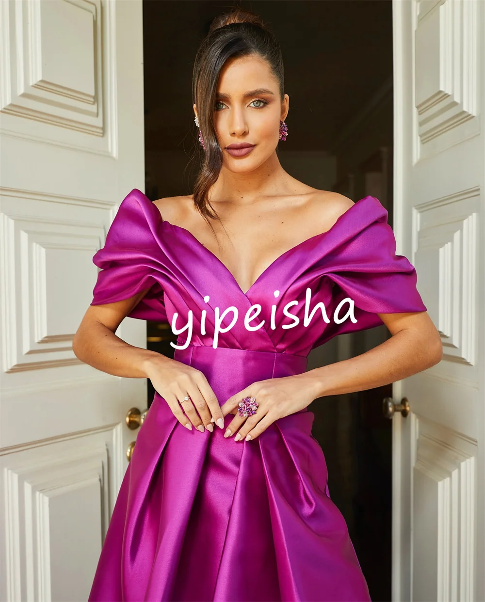 홈 커밍 드레스 Pleat a 라인 v 넥 롱 드레스 섹시한 이브닝 가운 여성을위한 절묘한 고품질 댄스 파티 가운 맞춤형