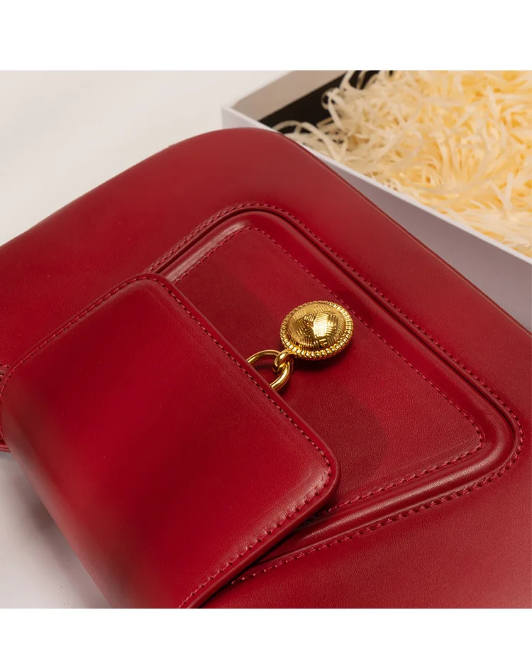 

Red Animal Year Bag Female Senior Texture Cowhide Shoulder Bag Bridal Bag