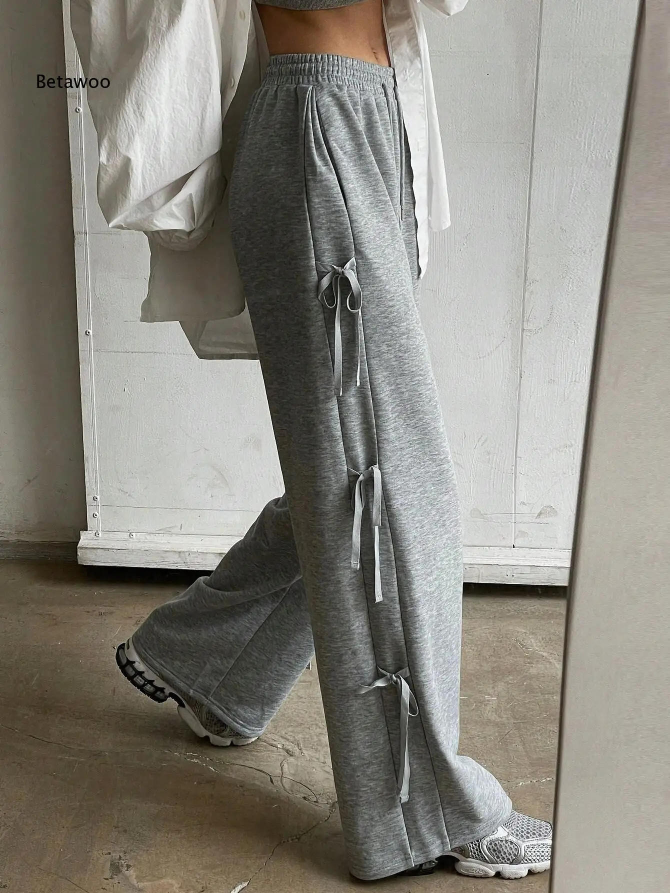 Ladies Street Style Wide Leg Sweat Trousers Heather Grey Adjustable Drawstring Waist Side Ribbon Bow Accent Loose Pants