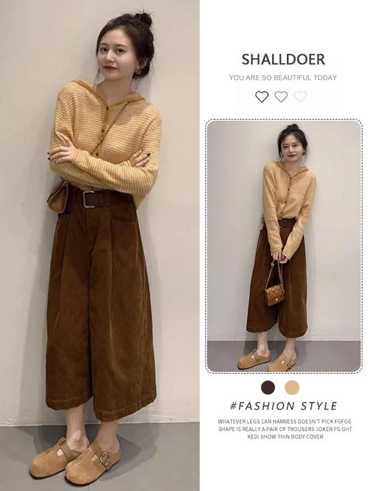 

Комплект из двух предметов: вязаная шапка в полоску и повседневные брюки с высокой талией, модный, комфортный, свободный крой, ранняя осень 2026