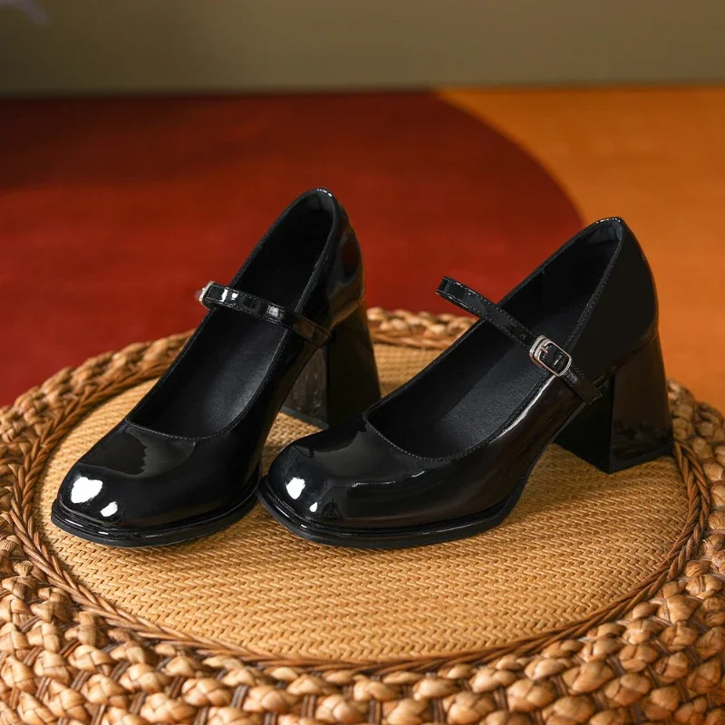 Mary Janes Vintage Black Sandals Woman Buckle Non-Slip Casual Medium Heels Office Ladies Solid Elegant Heels Korean 2024 Summer
