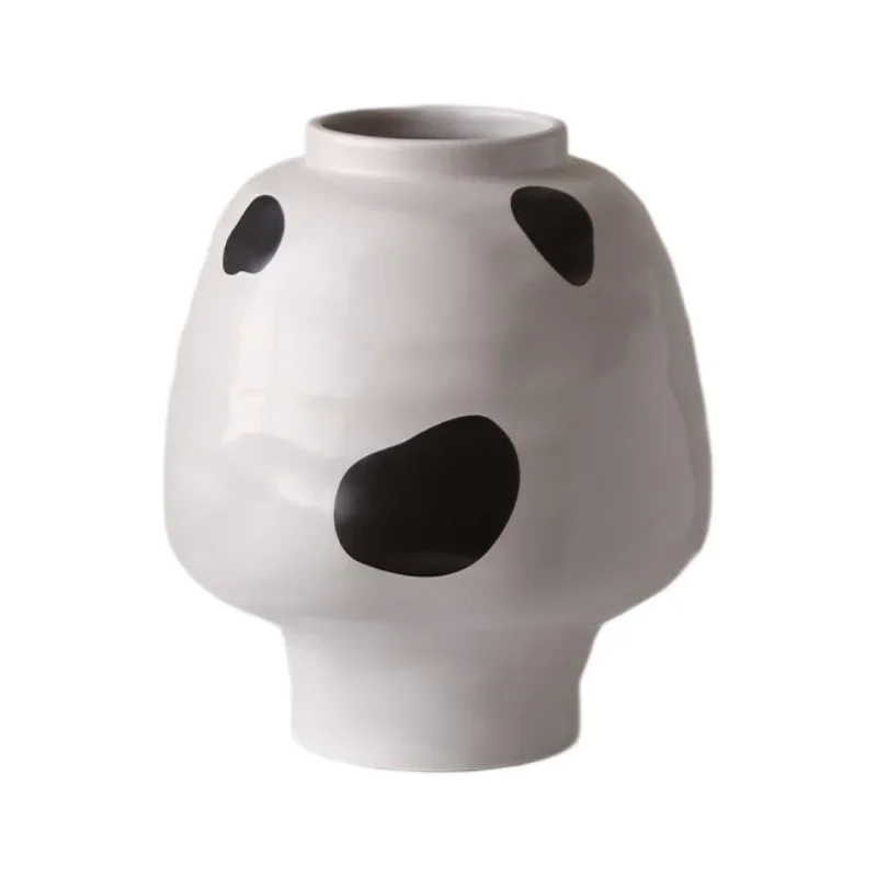

Simple black and white polka dots gray ceramic pot flower ware model room soft decoration sales homestay ornament ceramic vase