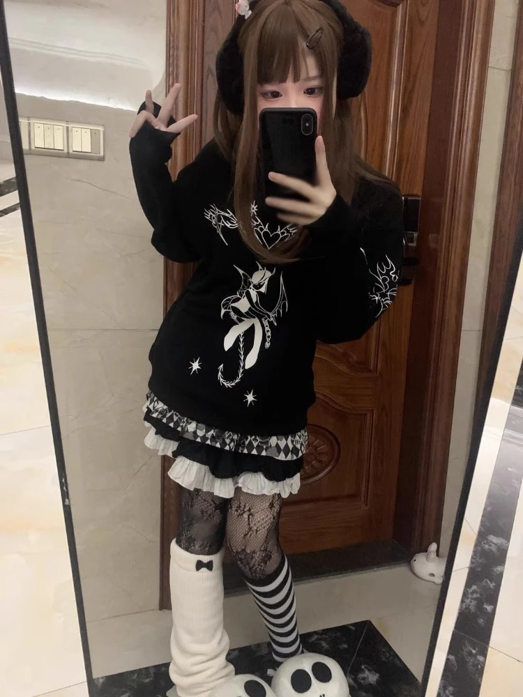 Japanese Cartoon Printing Cute Casual Women Y2k Aesthetic Hoodies Vintage Oversized Black Top Harajuku Grunge Autumn Sweatshirts