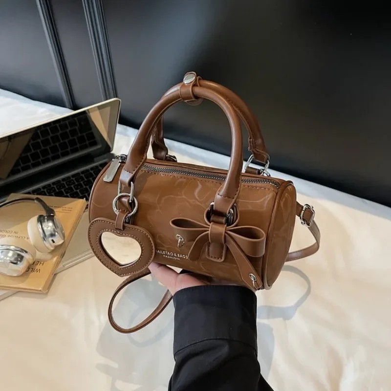 

Relic Vintage Leather Handbag For Women Luxury Designer Crossbody Bag Large Capacity Unique Minimalist Textured Diaper Bag