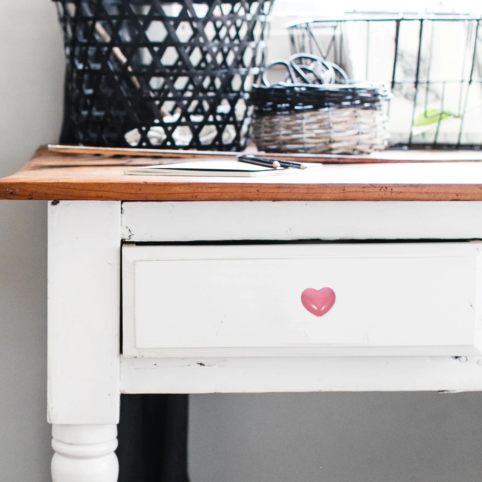 

2pcs Heart Shape Ceramic Drawer Knobs For Cabinets Wardrobes Dressers Replacement Kitchen Bathroom Furniture Handles Pulls