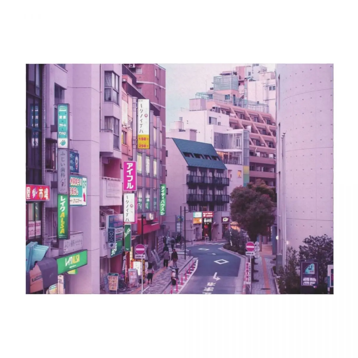 

Pink City Pop Aesthetic Tokyo Japan Poster Vaporwave lofi moody vibe Throw Blanket Blankets For Bed Plush Loose Quilt Blankets