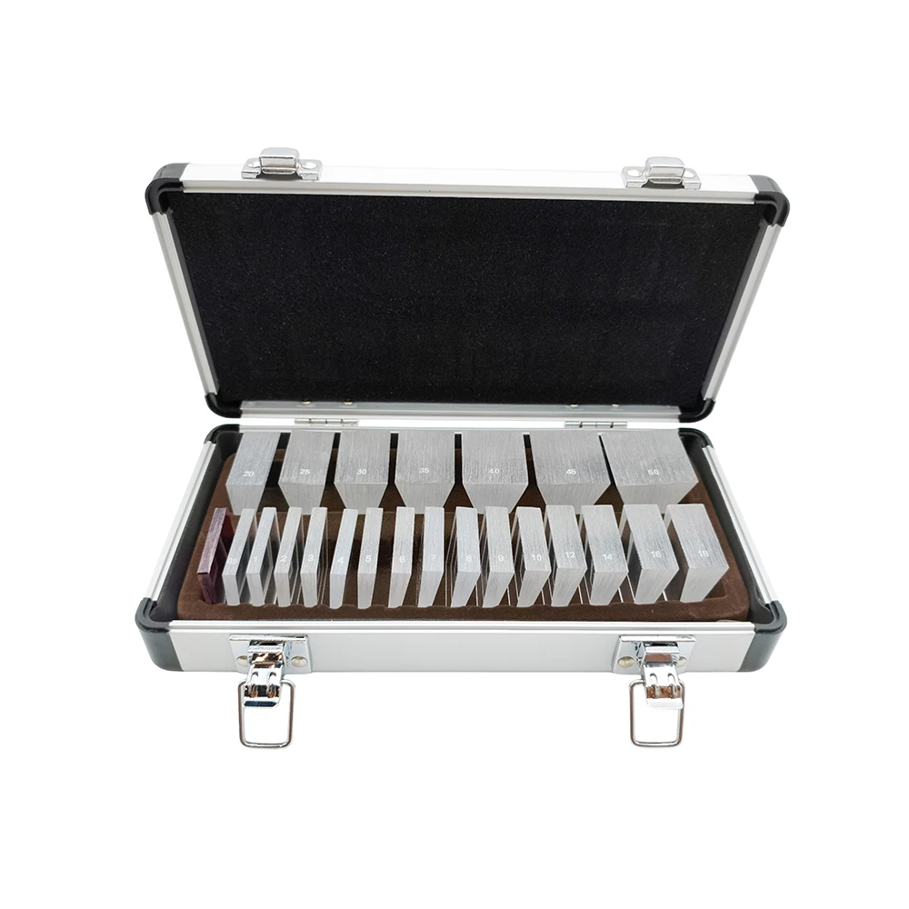 Teaching and Clinical Training Set for Optometry Schools and Student Practitioners LP-22 Loose Prism Set