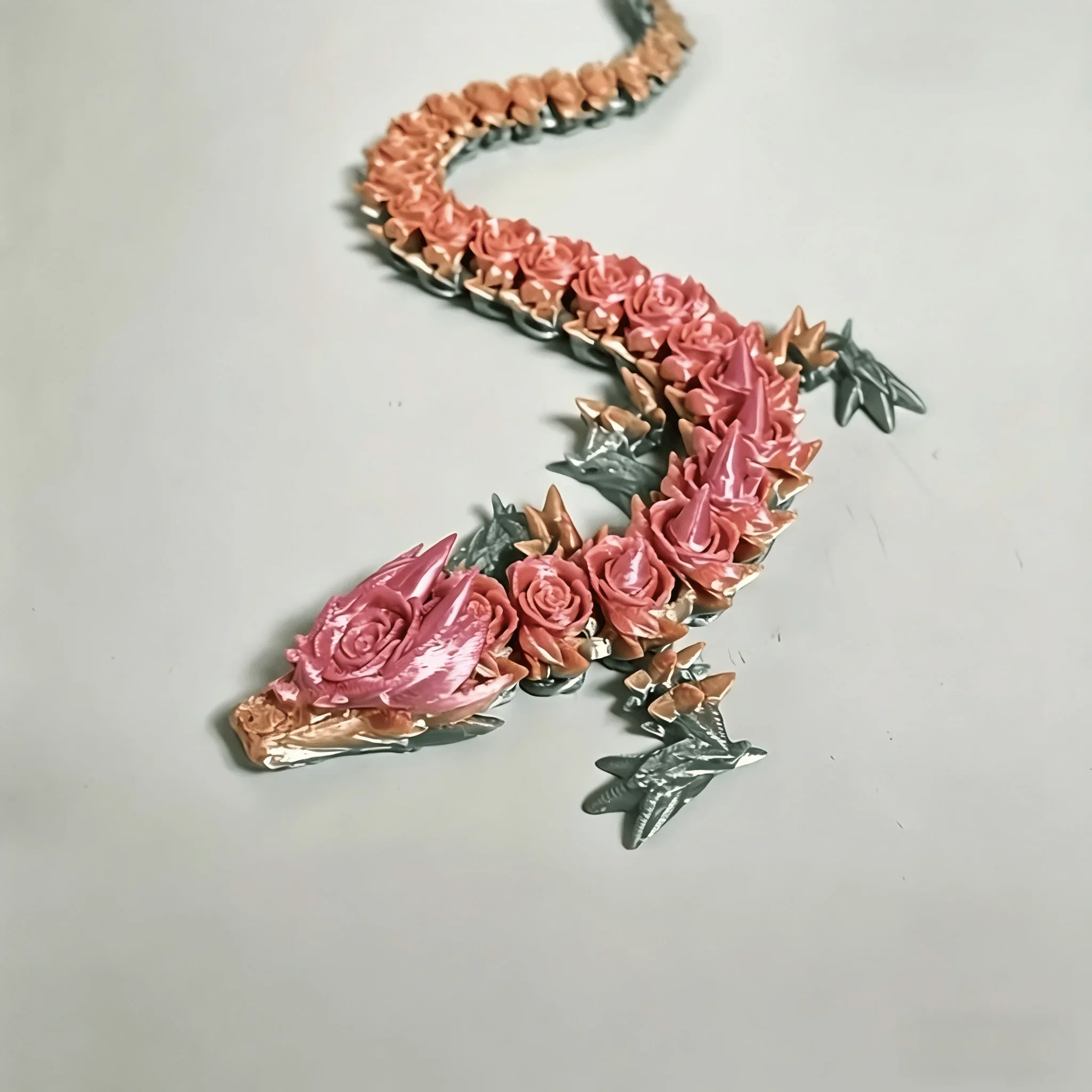 

3D Printed Rose Dragon Children's Educational Toy, Movable Joint Realistic Dragon Model, Creative Gift For Babies, Irresistible Little Toy