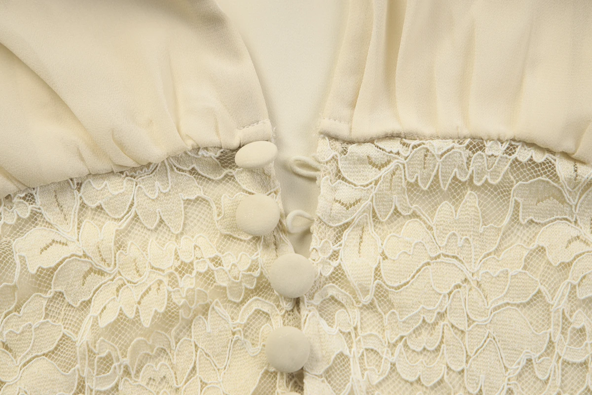 Hugcitar Modische 2-teilige Sets mit V-Ausschnitt, langen Ärmeln, Knöpfen, Patchwork-Spitzenoberteil, Kordelzug, plissiertem Maxirock, Urlaubsoutfit für Damen – Detail 8