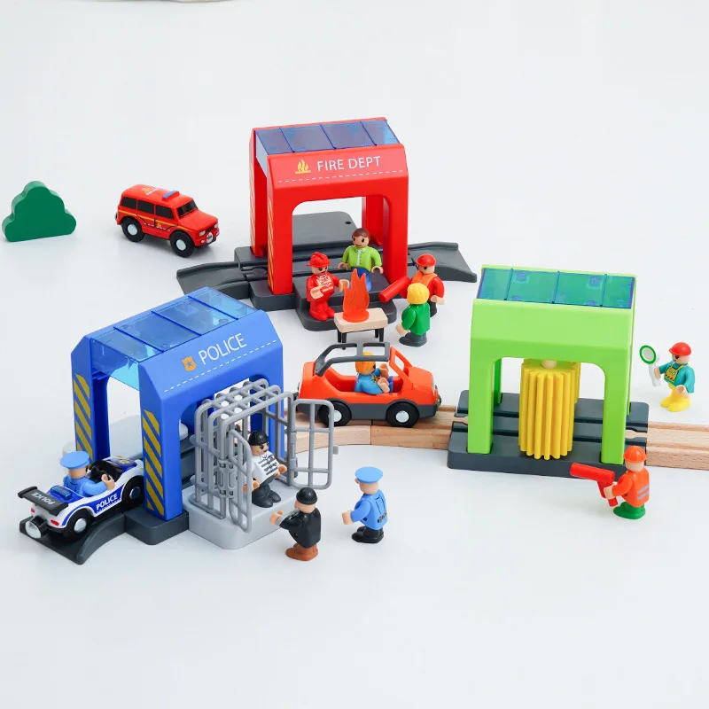 Treinwagon Speelgoed Wasrailwagenset Treinscène Kinderen Brandweerkazerne Politiebureau Simulatiespeelgoed Compatibel met houten spoor W06