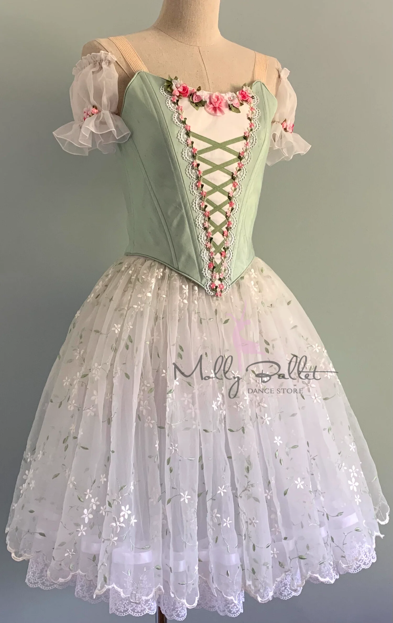 24 New Products Launched International Competition Split Giselle’s Unstoppable Daughter Customized for Adults and Children