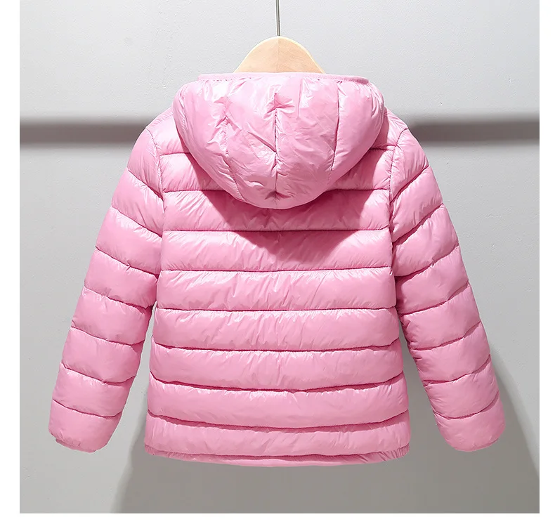 Kinder-Daunenjacke für Jungen und Mädchen für Herbst und Winter, leichte, einfarbige, warme Jacke mit Reißverschluss und Kapuze, Größe 3-14 Jahre. – Detail 15