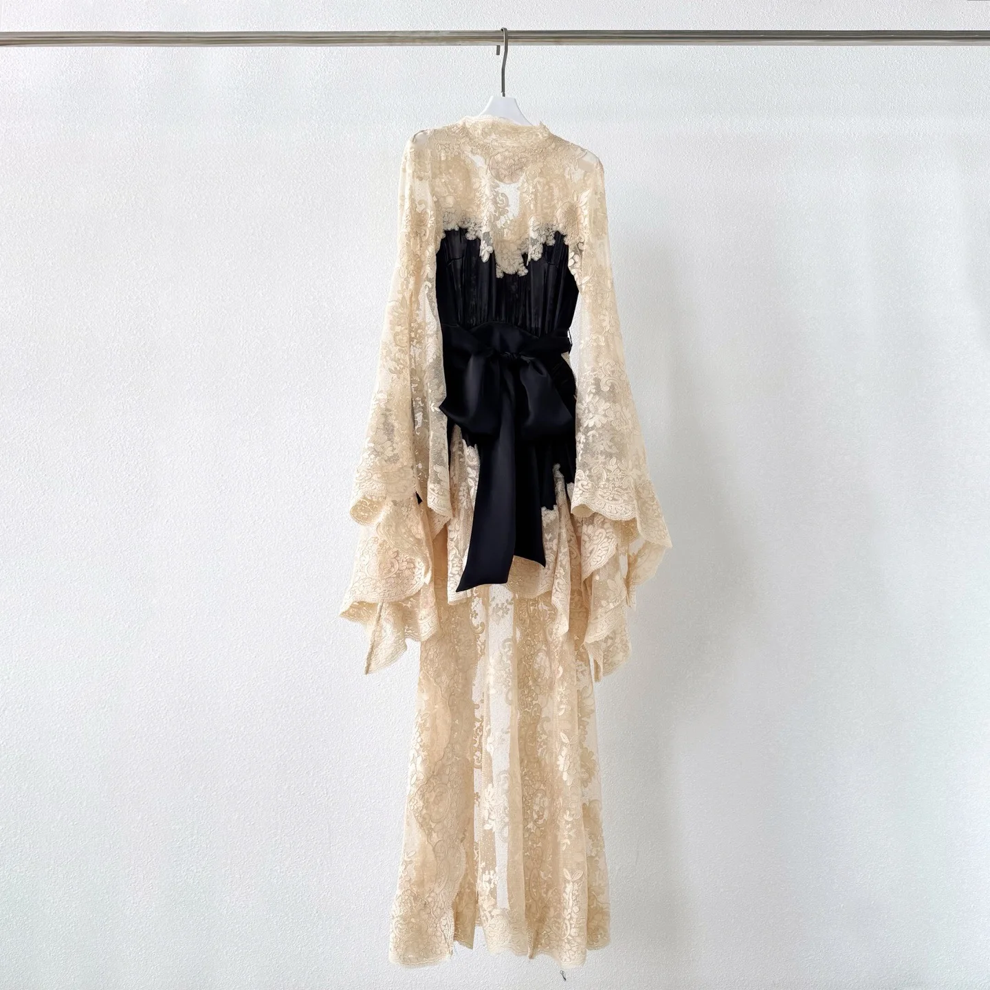 

2025 New Woman Clothes Beige Pink Long Sleeve Lace Patchwork Backless Irregular Hem Midi Dress