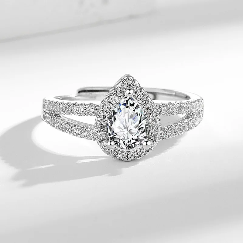 

0.5CT Pear Cut Moissanite Solitaire Rings for Women 925 Sterling Silver Sparkling Lab Daimond Female Water Drop Ring Anillos
