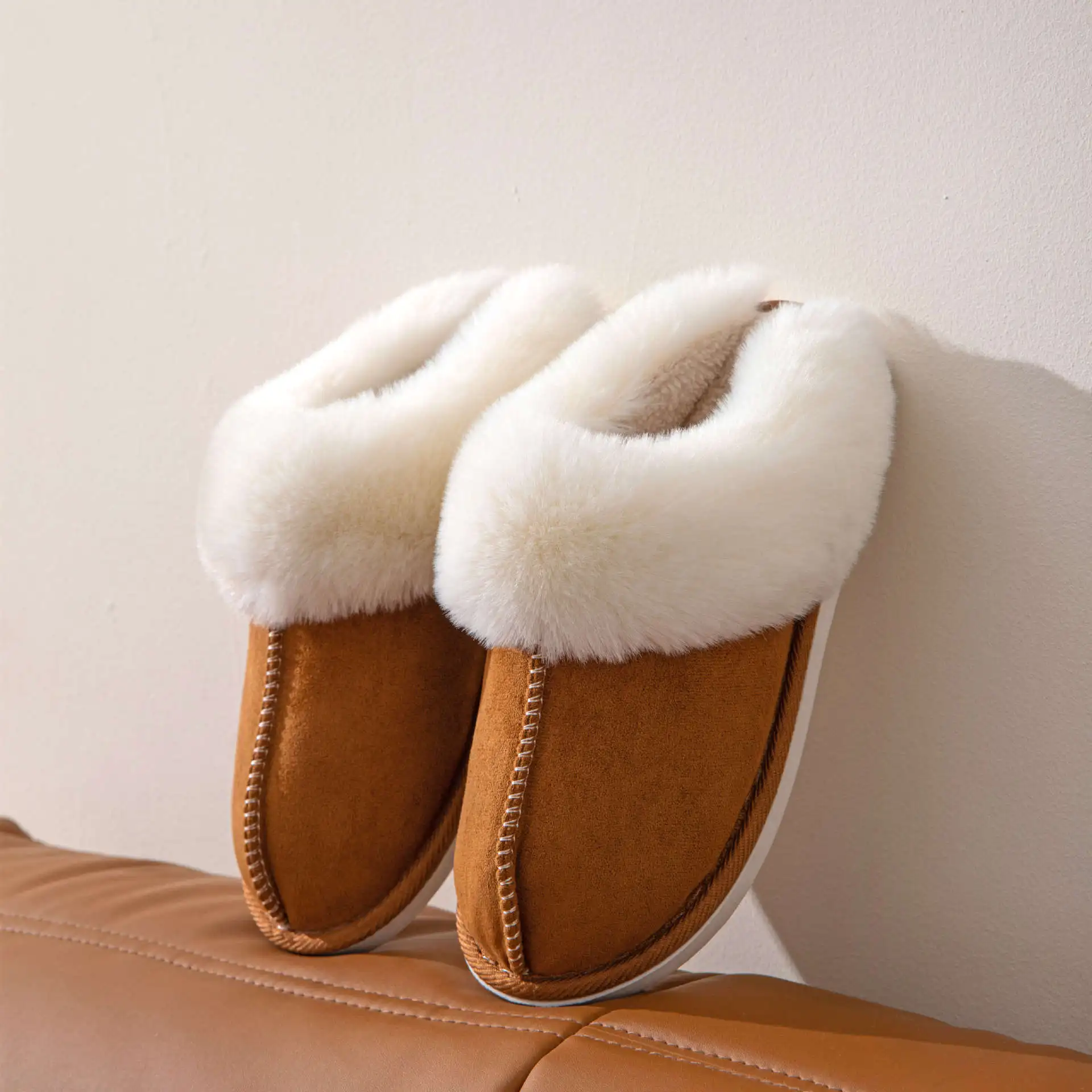 2023 Plush Warm Home Flat Slippers Lightweight Soft Comfortable Winter Slippers Women's Cotton Shoes Indoor Plush Slippers