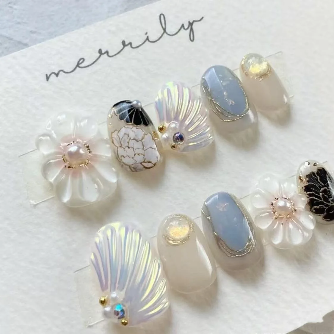 

Cute three-dimensional flower wearable nails customized short hand-painted wearable detachable reusable high-quality nails