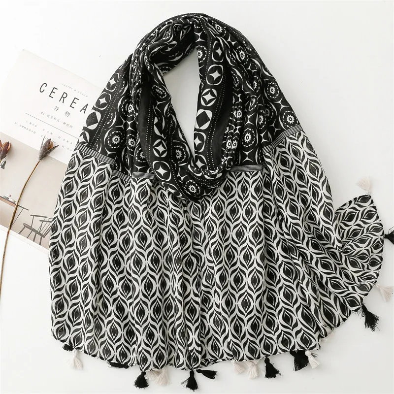 Ethnic White Black Geometric Print Patchwork Scarf for Women Thin Beach Viscose Wrap Lady Tassel Warm Vintage Muslim Hijab