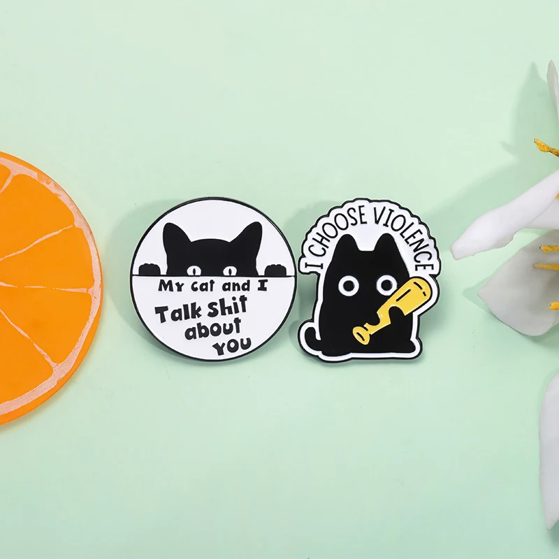 Niedliche Katzen-Emaille-Anstecknadeln, individuell, „My Cat And I Talk Shit About You“, Broschen, Anstecknadeln, Kleidung, Tierschmuck, Geschenk für Kinder und Freunde – Detail 6
