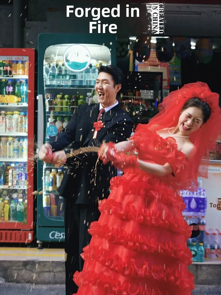 

Retro Red Wedding Dress Photography Costume Stage Performance Traditional Chinese Wedding Attire Atmosphere Sensation Photogr...