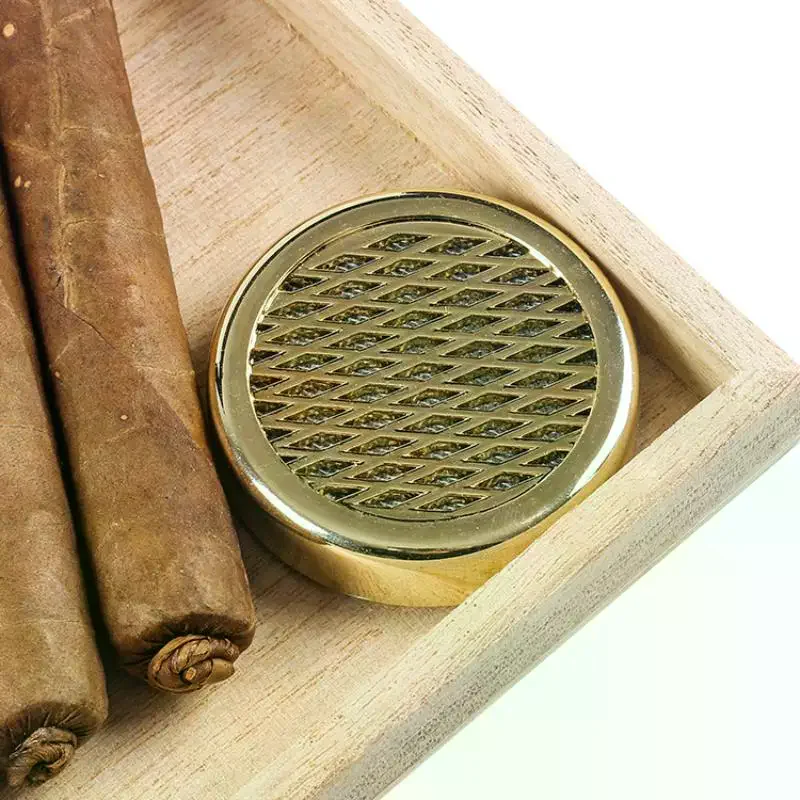 Cigar Humidor Humidifier Fits 10-12 Cigars Large Capacity Moisturizing Tobacco Case for Home Party Cigar Storage