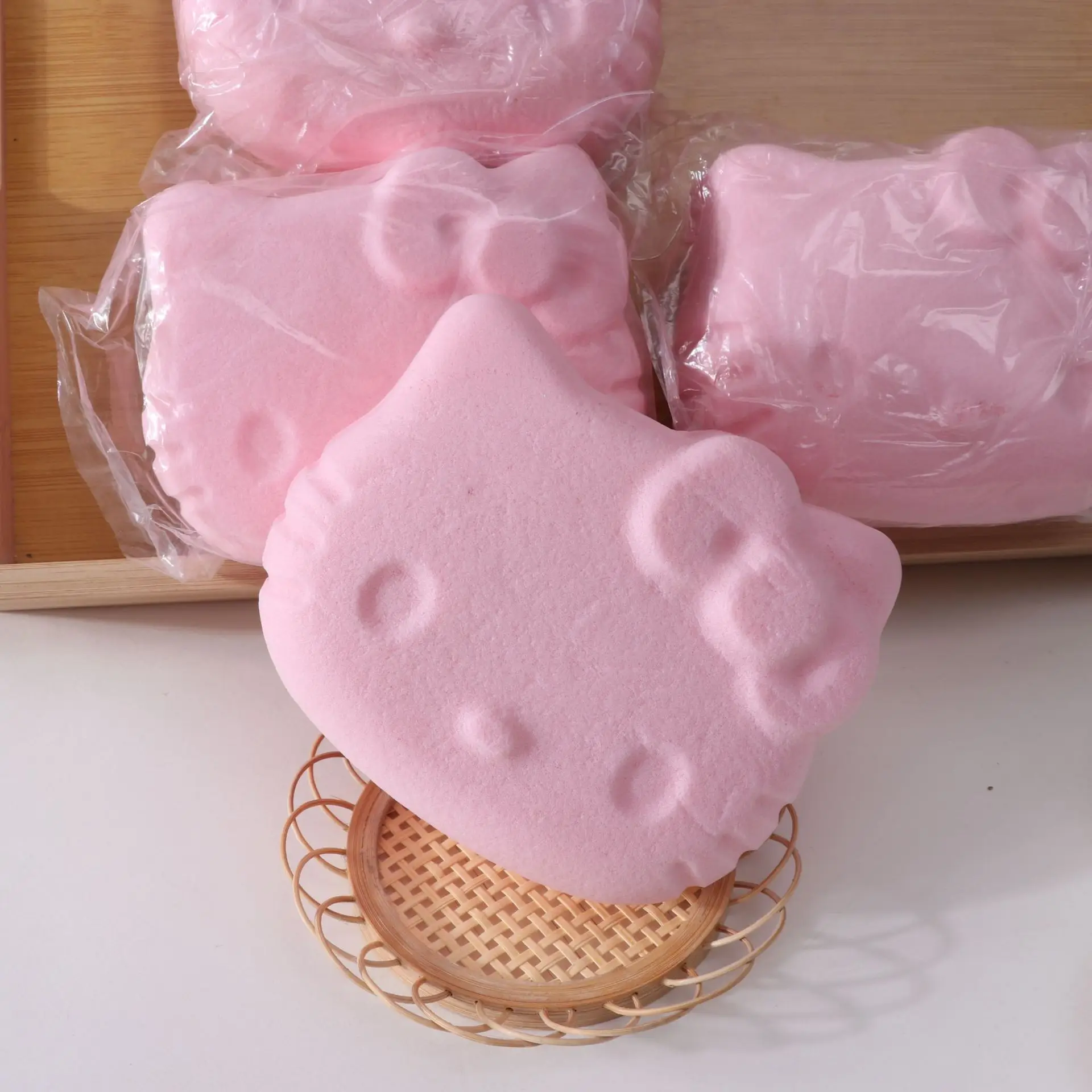 مرحبا كيتي السكويشات لعبة لطيف الكرتون أنيمي الطفل تململ لعبة موضة سانريو Kawaii الكبار لينة لعبة لتخفيف التوتر الهدايا