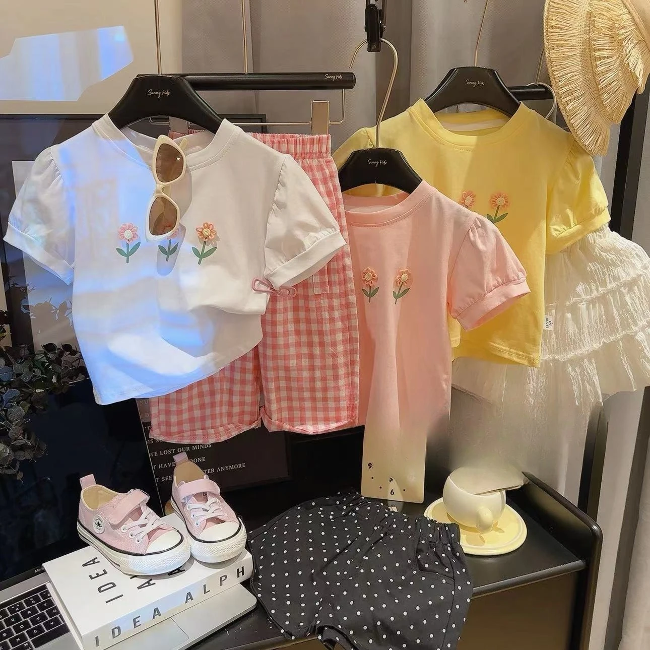 Girls Summer Clothes Short Sleeved T Shirt Babys Simple Korean Version Fresh Three Dimensional Flower Cute Half Sleeve