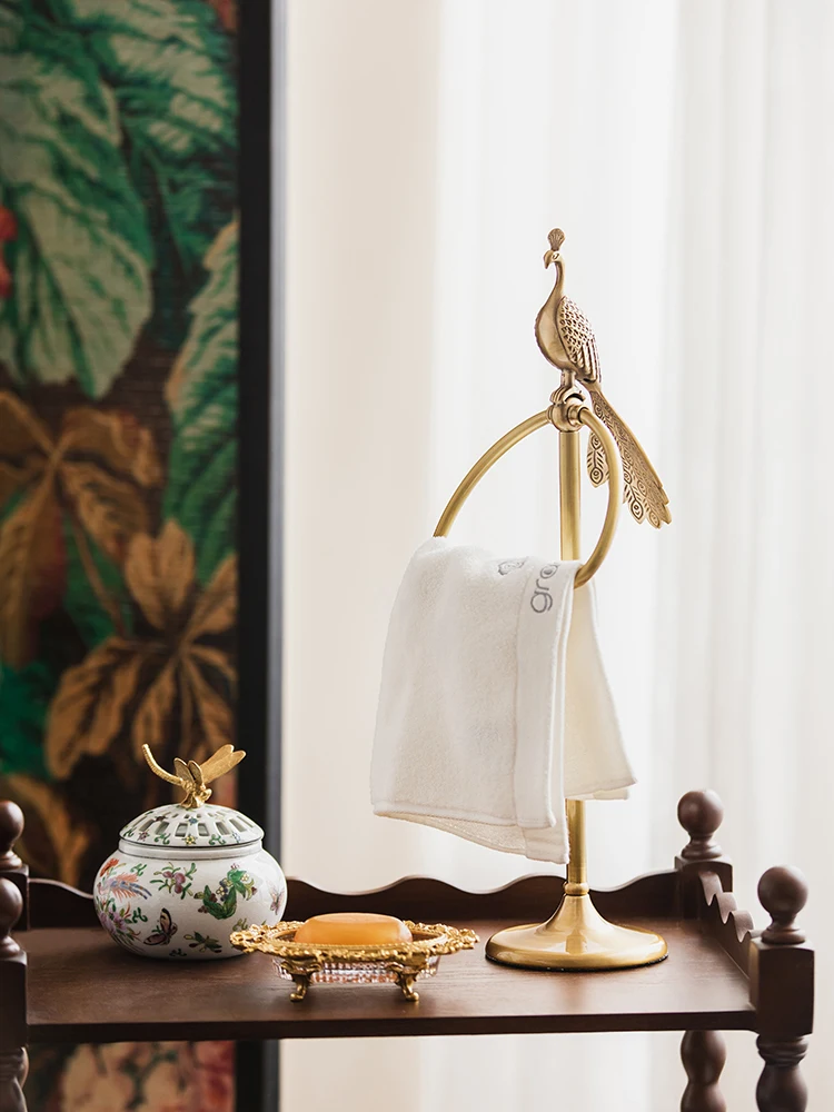 Retro light luxury brass peacock towel ring toilet bathroom vertical towel rack storage rack bathroom supplies