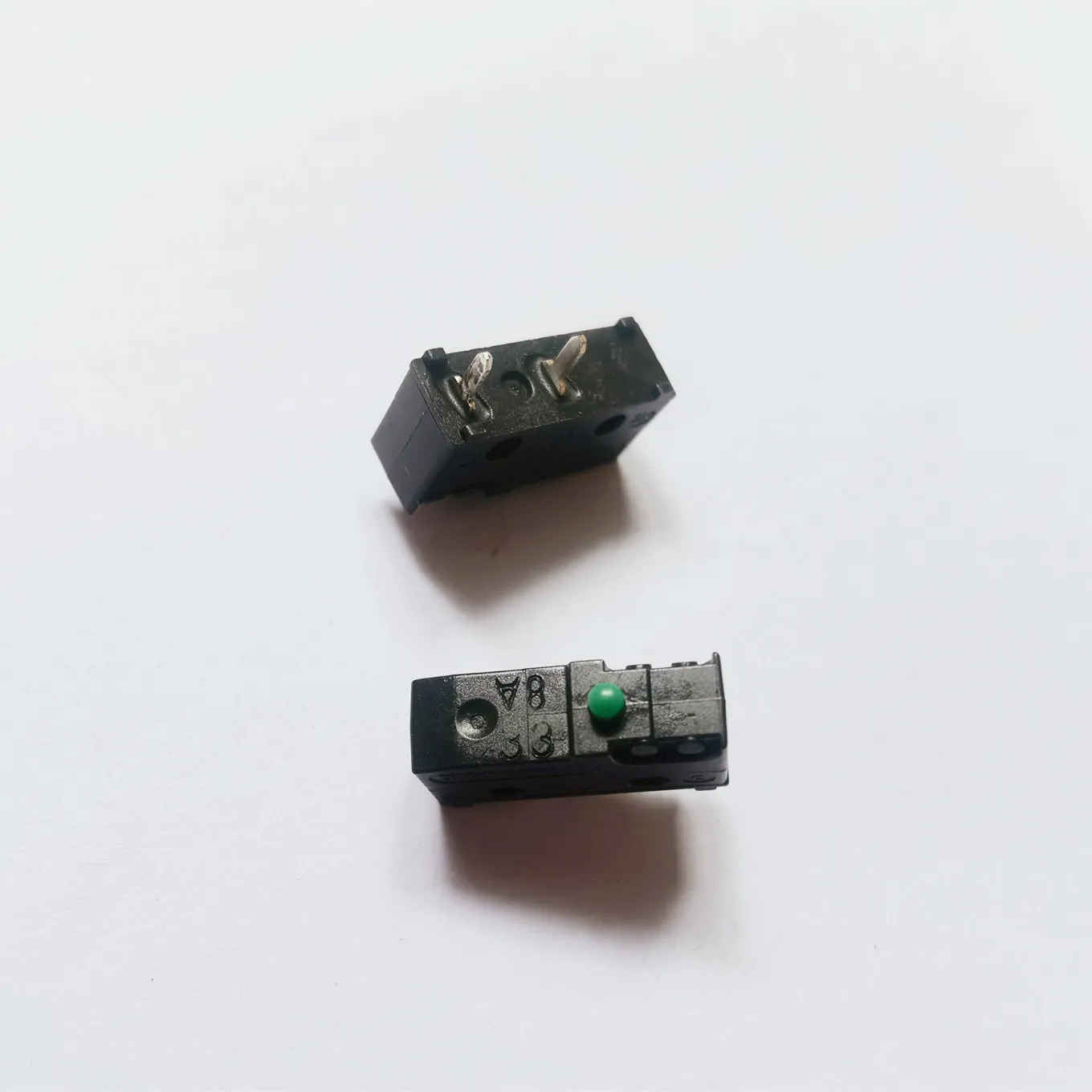 Original new 100% DB3 micro switch 0.1A 2pin regular open stroke touch button switch