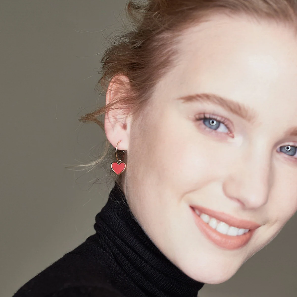 

Heart Shaped Earrings Women Dangler Simple Versatile Jewelry Hoop Ear Drop Fashion Ear Decoration Lovely Design