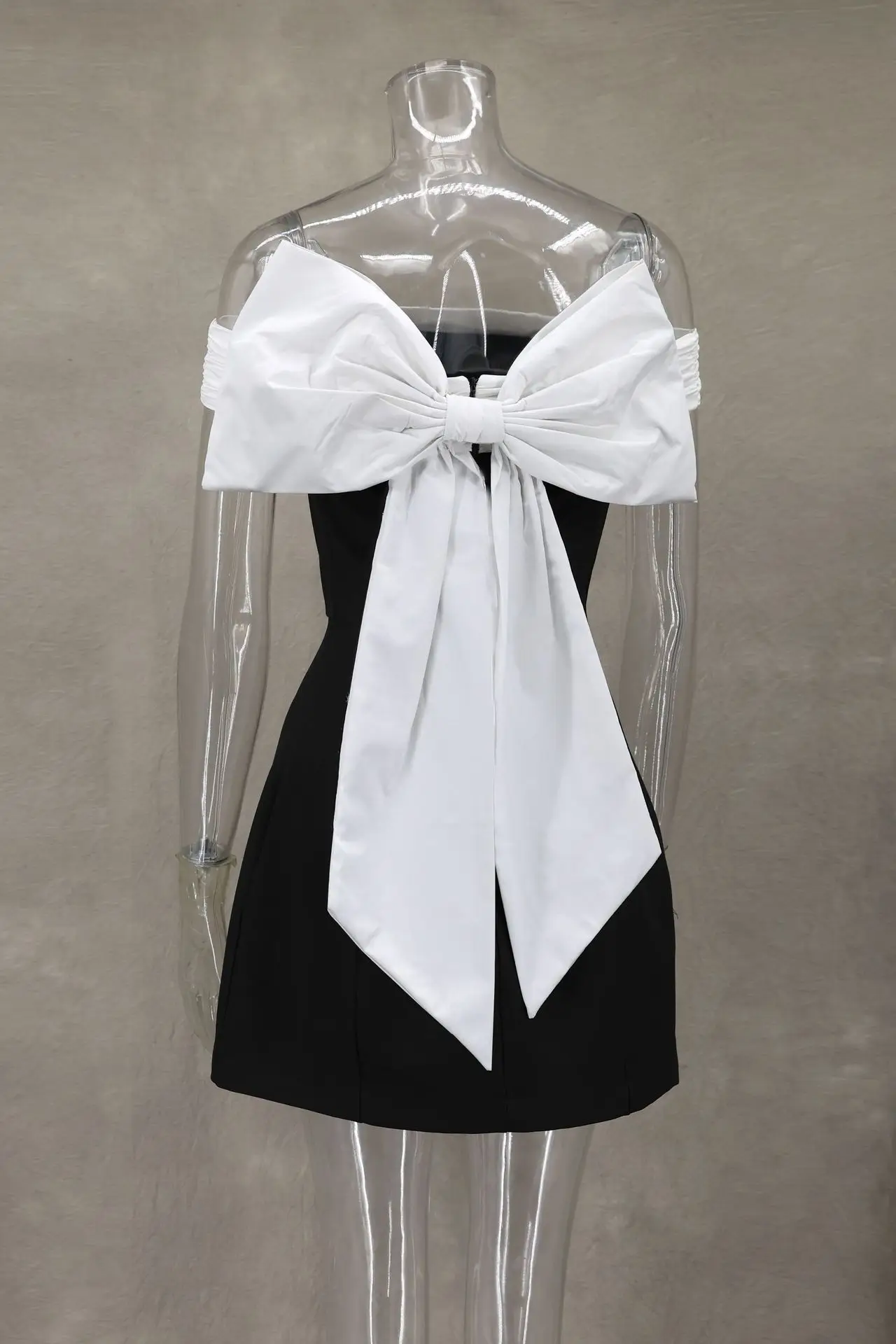 Elegant Off Shoulder Backless Bow Black Women Dress Sexy Strapless Slim Mini Evening Dress Female Party Birthday Dress 2024 New
