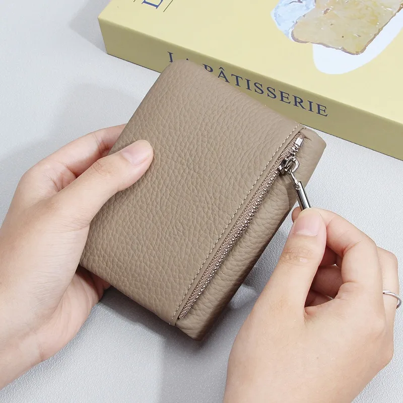 New top layer cowhide women's wallet, genuine leather short, multi-functional, niche, lightweight men's wallet