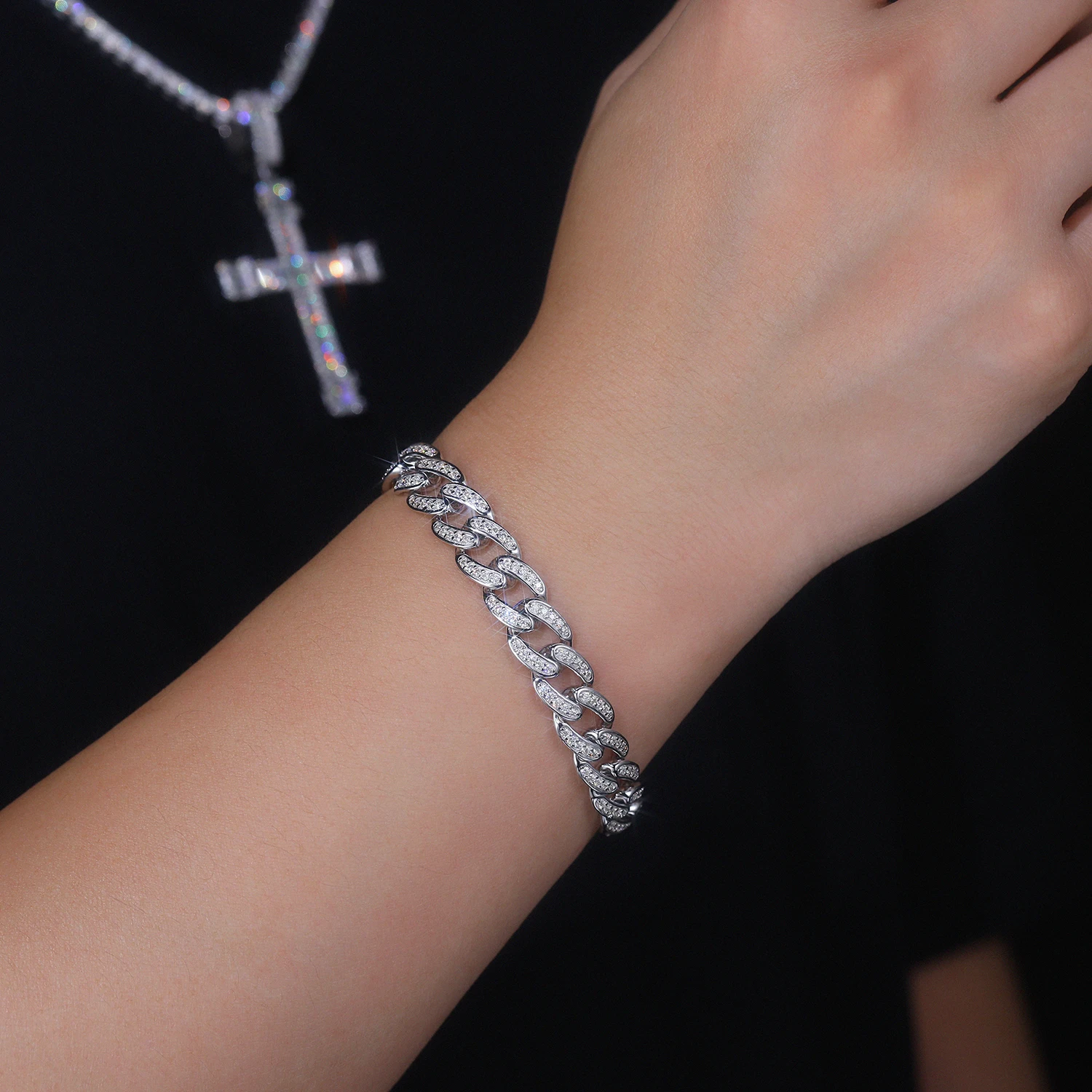 

Moissanite Cuban Link Bracelet for Men S925 Silver 18K Gold Plated Iced Out Hip Hop Jewelry with Certificate Pass Diamond Tester