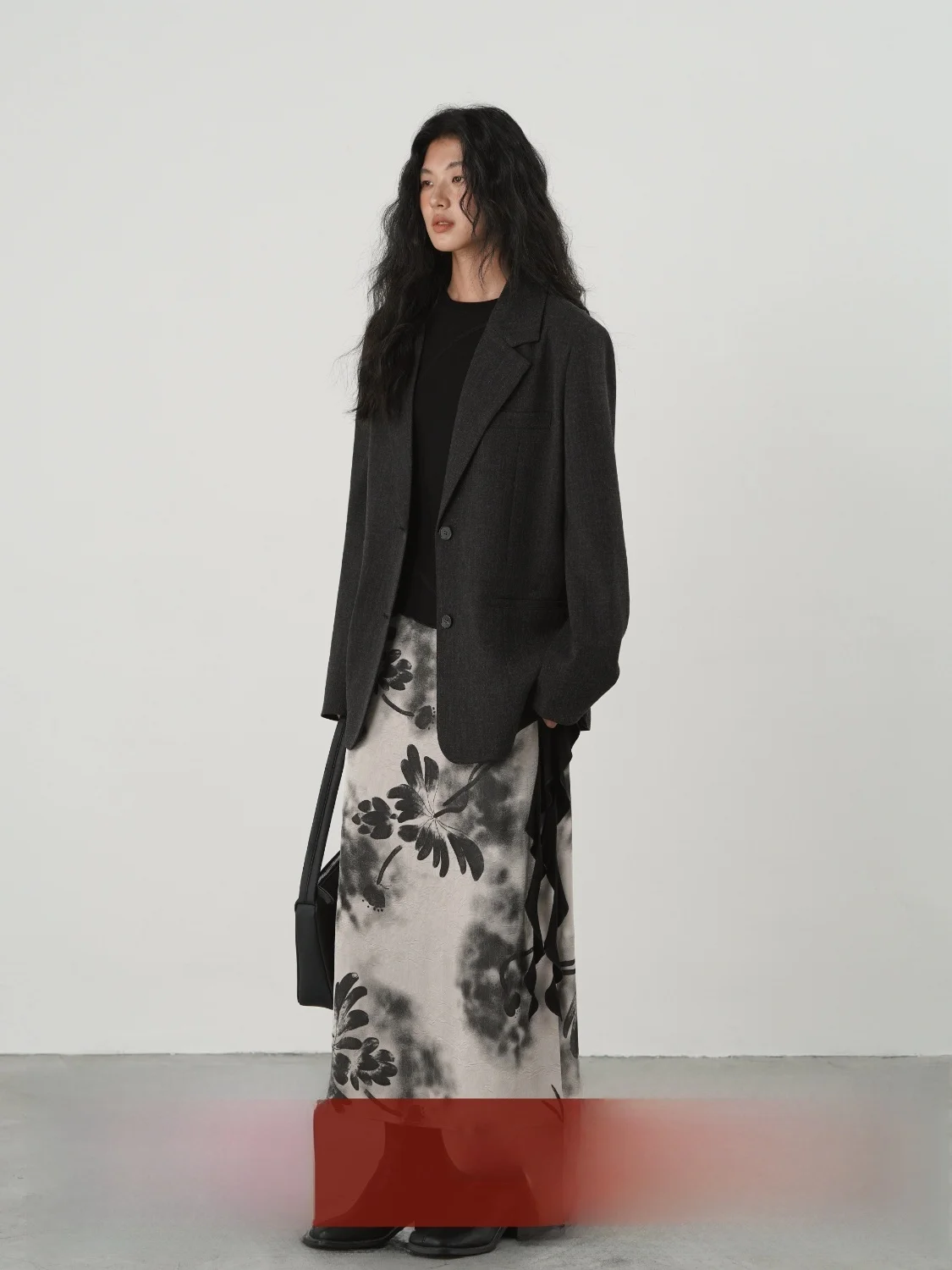 

Новая женская юбка-миди EIGHTHMONTH в китайском стиле с акварельным цветочным принтом, завышенной талией и драпировкой, осенняя коллекция 2025 года, повседневная юбка А-силуэта