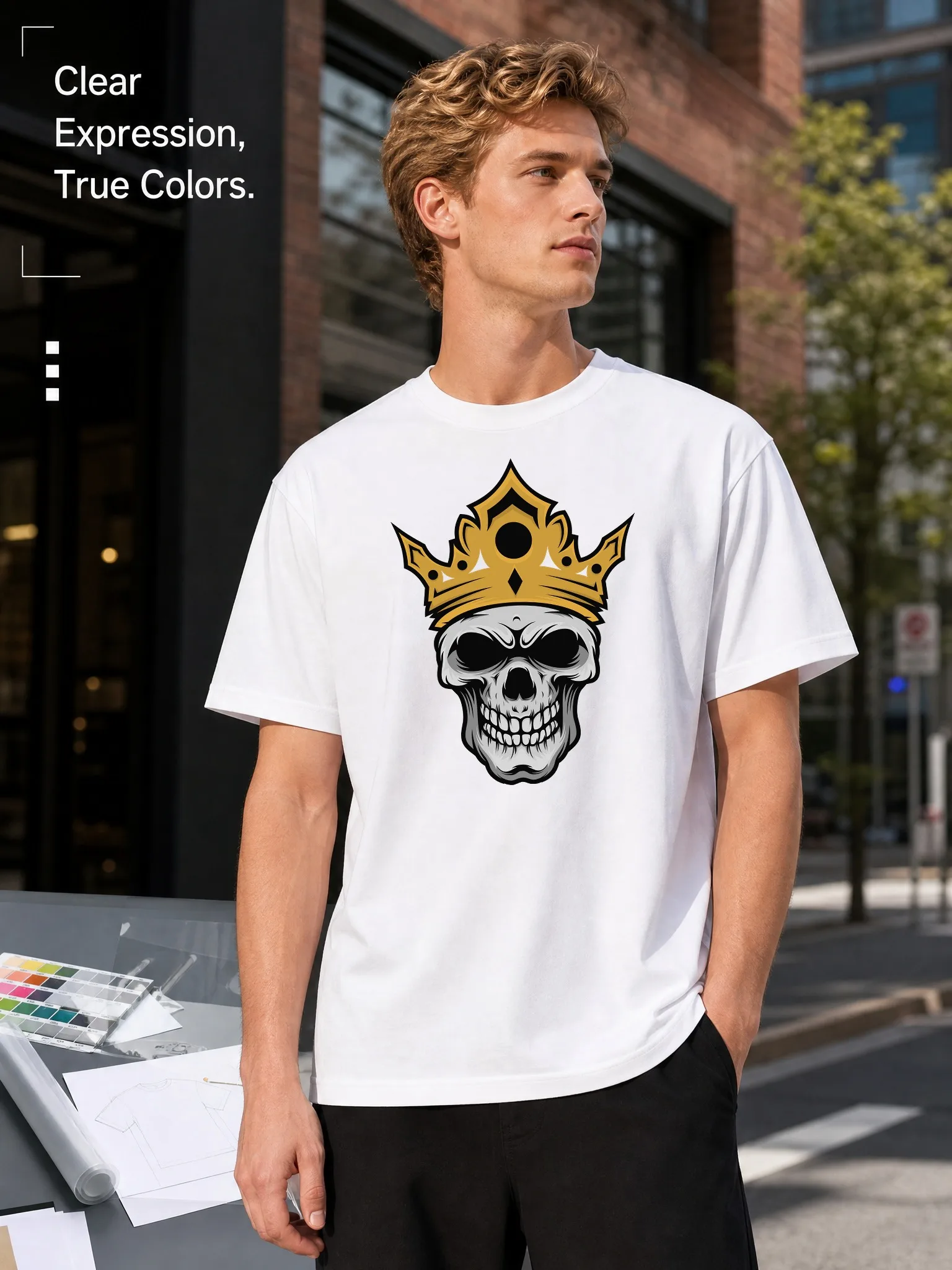 Men's White Round-Neck Short-Sleeve T-Shirt with Crown and Skull Print Pattern, Loose Fit Casual Top, Everyday Street Fashion, Comfortable and Breathable, Suitable for All Body Types