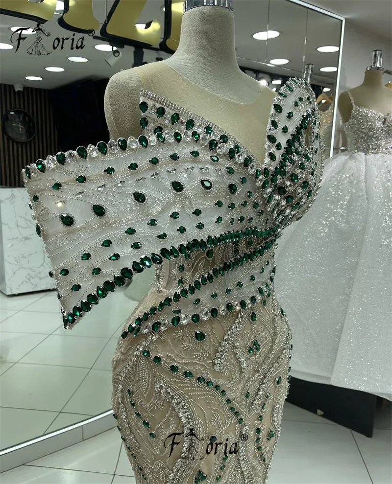 Luxury Champagne Mermaid Formal Party Dress With Green Silver Stones Crystals Arabic Women Appliques 3D Wedding Evening Gowns