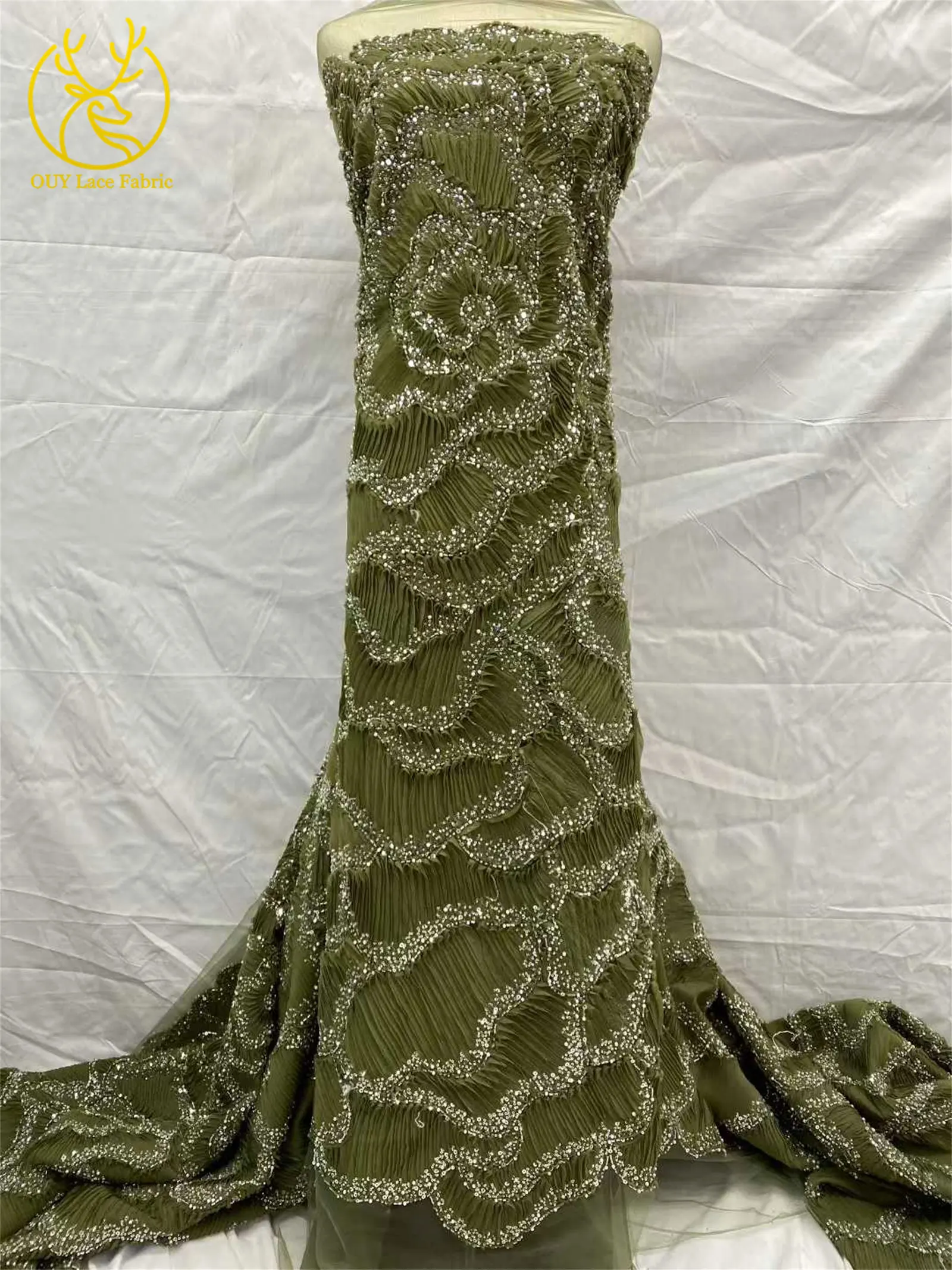 Modischer roter 3D-Französischer Mesh-Stickerei-Spitzenstoff mit Perlen und Pailletten, afrikanischer nigerianischer Spitzenstoff zum Nähen von Abendkleidern – Detail 10