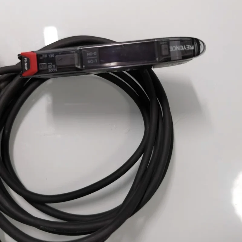 Original KEYENCE FS-N11P FS-N12P Digital Pressure Sensor Optic Digital Fibre Optic Sensors FS-N11CP FS-N12CP