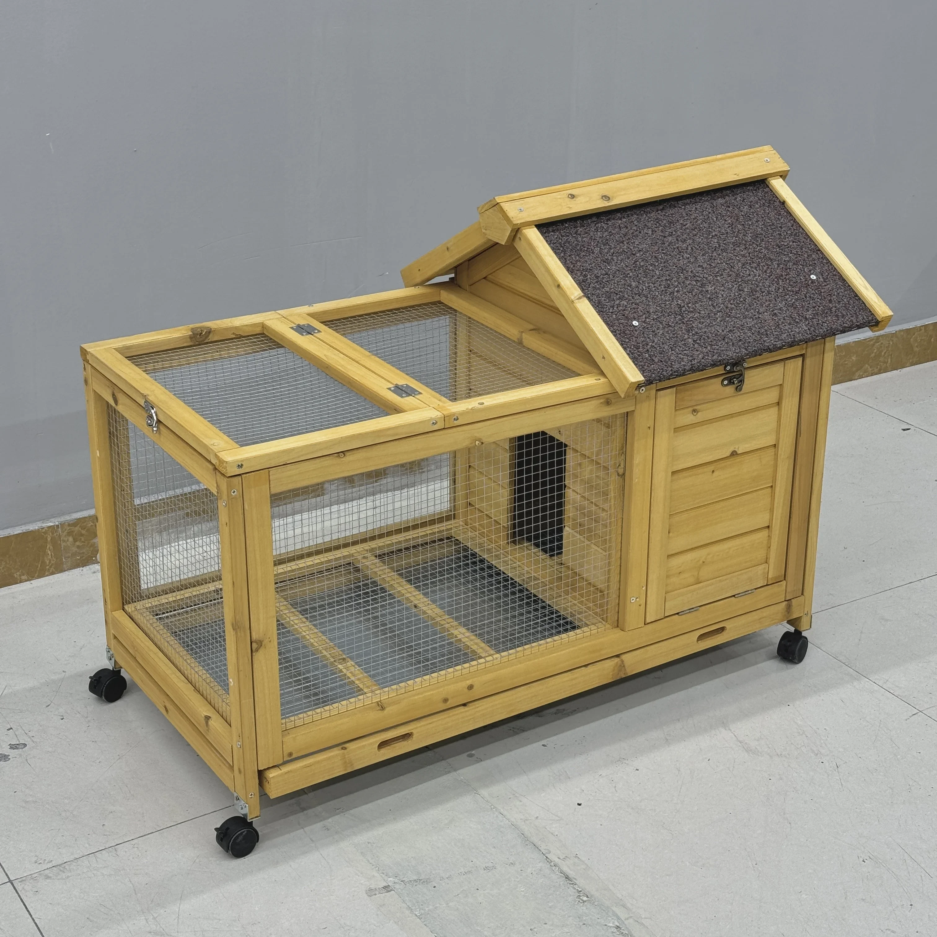 Outdoor Waterproof Wooden Chicken Coop Spacious Hen House for Egg Laying Compact Design Suitable for Living Room & Small Spaces