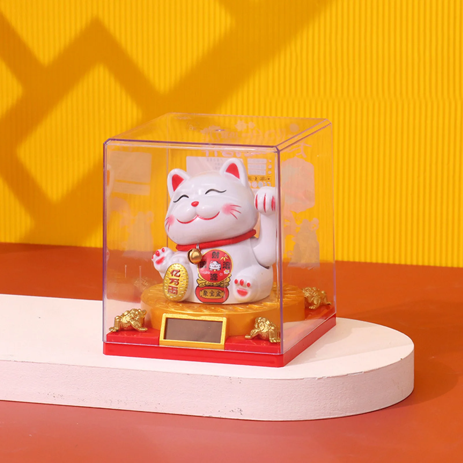 Mini Solar Waving Lucky Cat Car Dashboard Ornament Automatic Wealth Figurine for Vehicle Interior Decoration