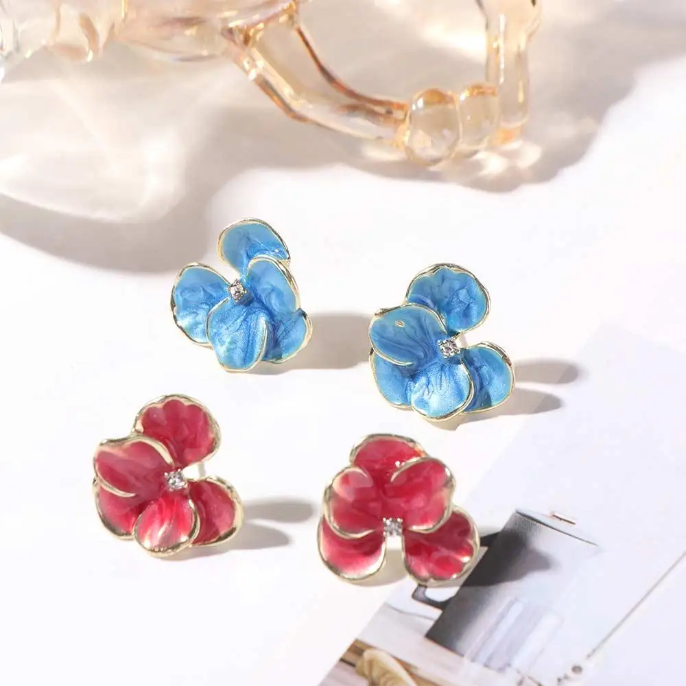 Creative Rhinestone Flower Stud Earrings Luxury Cute 3D Petal Flower Earrings Zinc Alloy Sweet Five Petals Earrings Gift