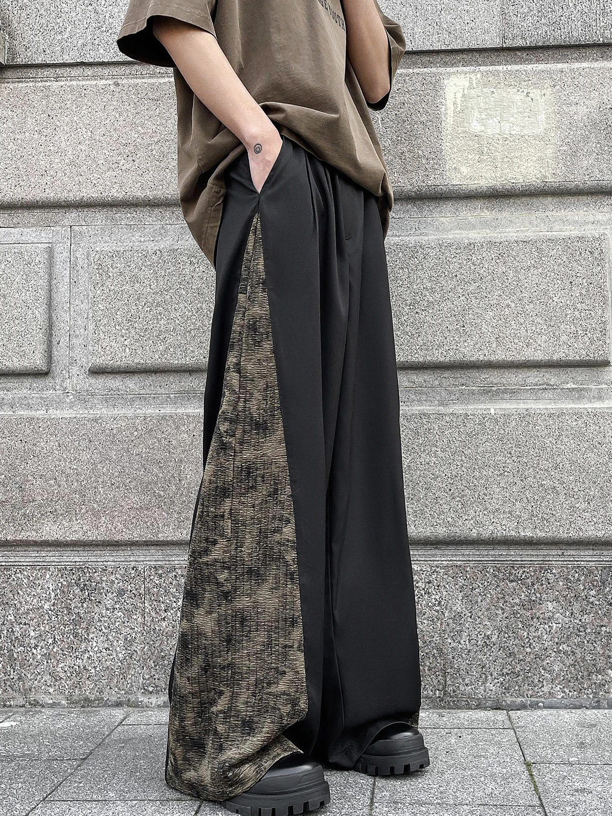 

Летние мужские брюки прямого кроя с драпировкой и вставками, повседневные, в стиле High Street, молодежные, модные, с геометрическим узором