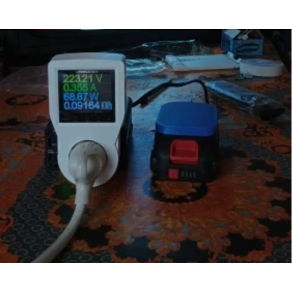 Imagem -02 - Adaptador de Tomada de Inversor de Energia Portátil 200w para Bateria Makita 18v dc 18v para ac 220v Alimentado com Usb 5v 2.4a para Reino Unido ue au