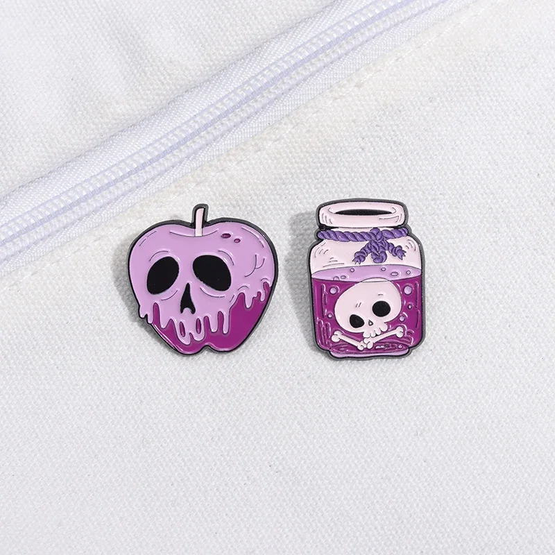 Lila Schädel Apfeltrank Flasche Brosche Emaille Pins Halloween Schmuck Broschen Dekorieren Hemd Revers Abzeichen Zubehör Geschenk Pin