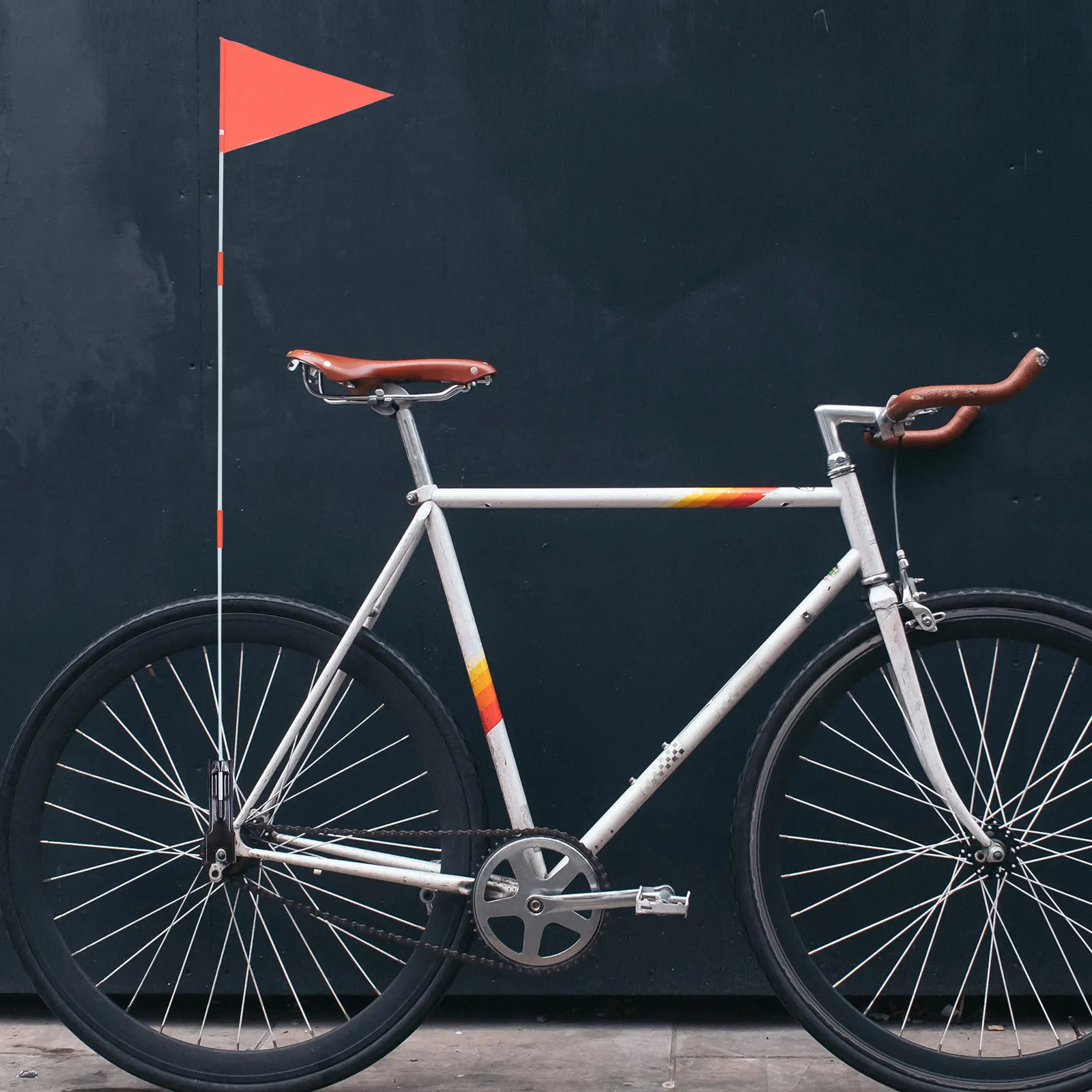 1Set Fiberglass Pole Bike Safety Flag Orange High Visibility Double Sided Triangular Tail Flag for Bicycle Rear Axle
