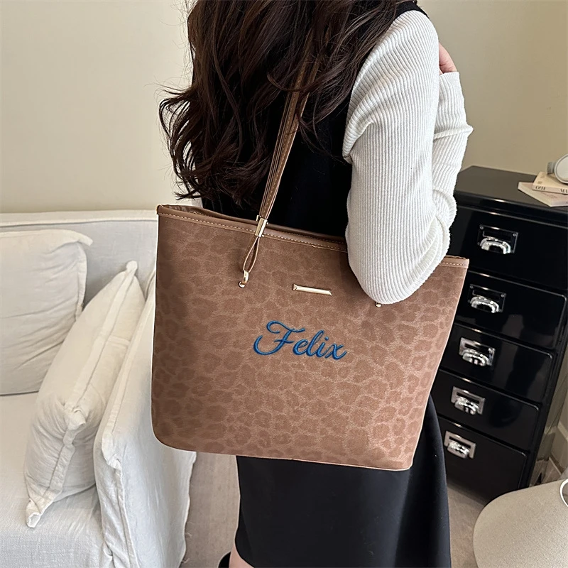 Custom Embroidered Personalized Name/Text Metal Trim Leopard Print Zipper Tote Bag Large Capacity Design for Storing Laptops
