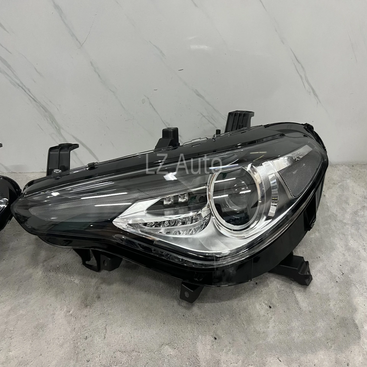 Upgrading Headlight Fit for Alfa Romeo Headlight 2015-2022 Giulia Headlight Giulia LED Lamp Second Hand Car Light Plug and Play