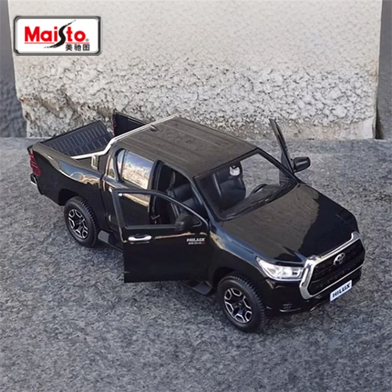 

Maisto 1:27 TOYOTA Hilux Pickup Alloy Car Model Diecasts Metal Off-road Vehicles Car Model Simulation Collection Kids Toys Gifts