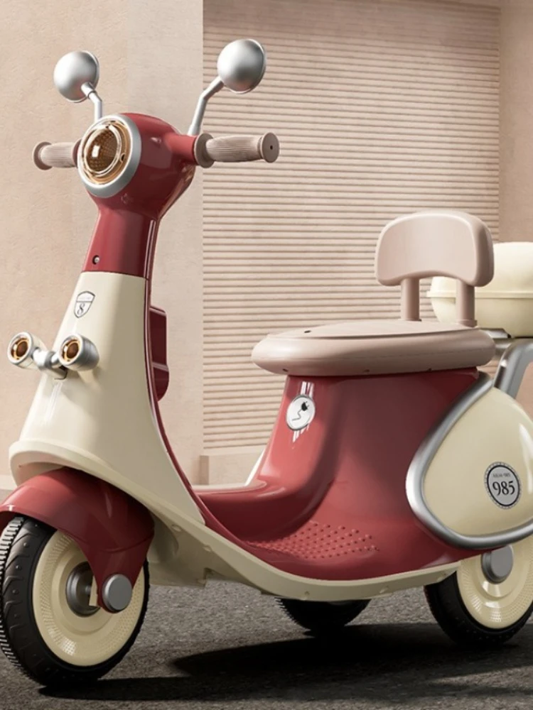 ‌ Elektryczny motocykl dla dzieci, akumulatorowy, zdalnie sterowany, zabawka do jazdy, pełna osłona podwozia, automatyczna zmiana biegów, niski poziom hałasu, unisex, do użytku na zewnątrz.