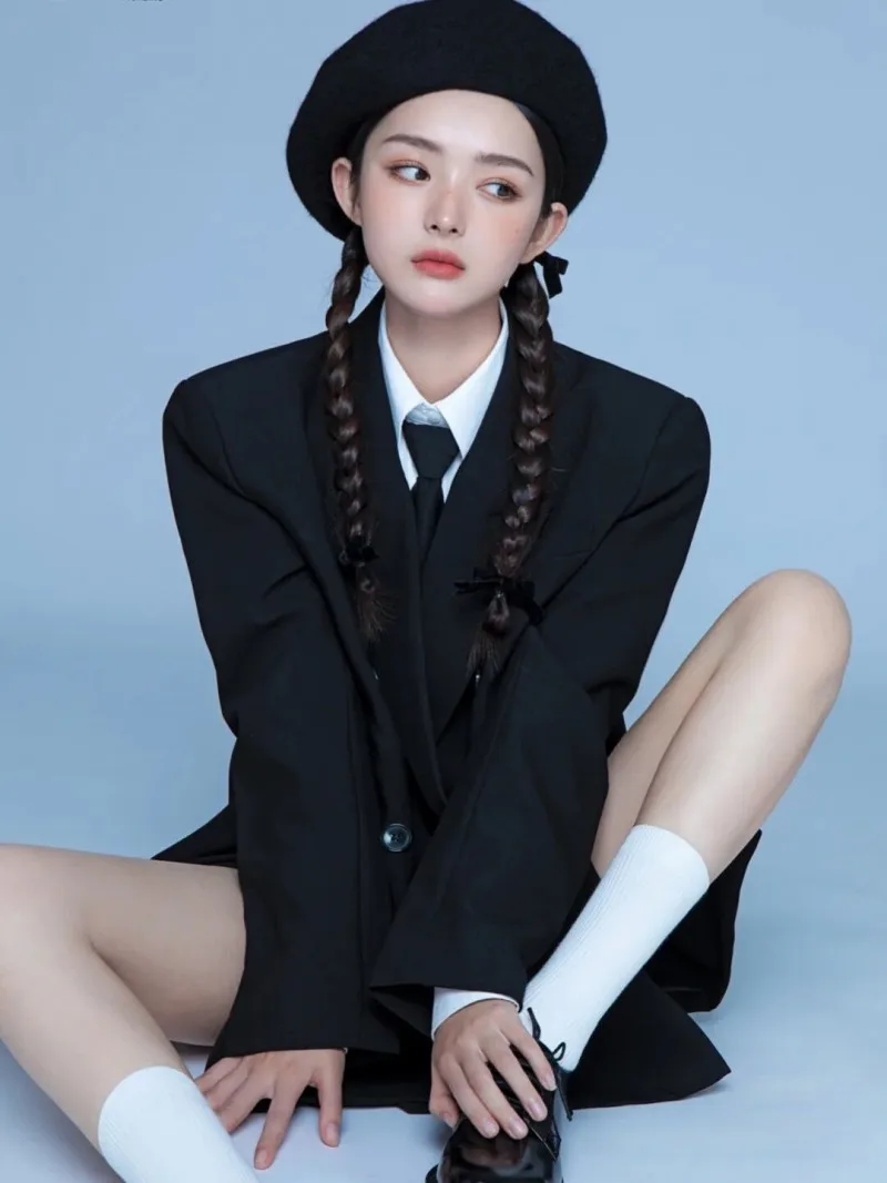 New Portrait Photography Ladies Suit College Style Image Photo Studio Personal Branding Photography Fashionable Ethnic Wear