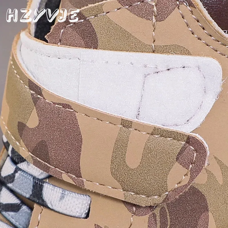 Teen Boys\'s Autumn and Winter Camouflage Boots Children\'s Shoes Warm Plush Short Boots Medium Size Wear-resistant Martin Boots